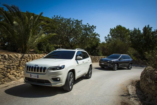 Jeep Cherokee foto 74