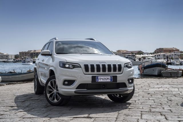 Jeep Cherokee foto 82