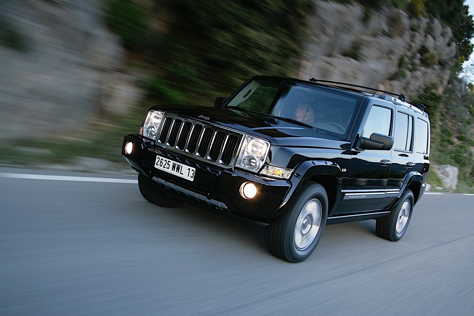 Jeep Commander photo 28