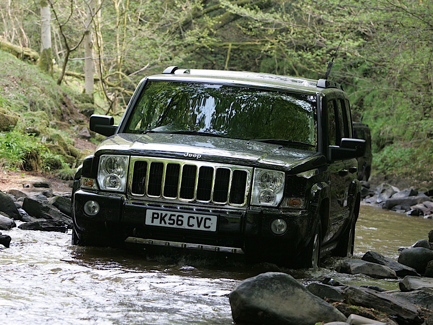 Jeep Commander photo 38