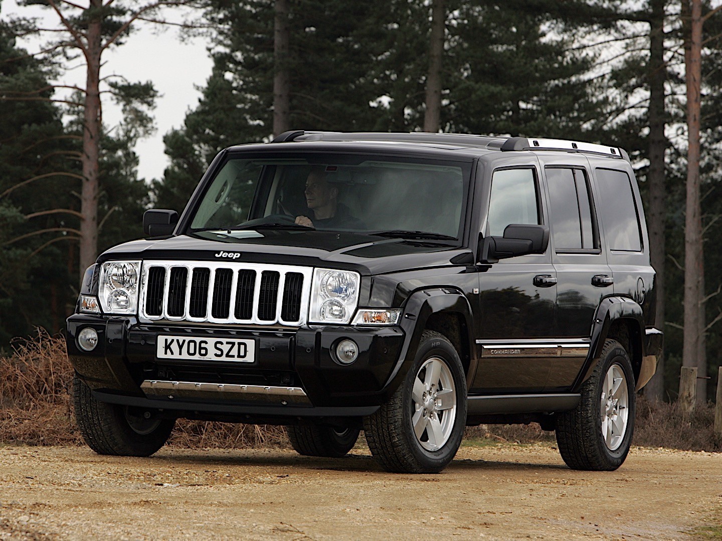 Jeep Commander photo 40