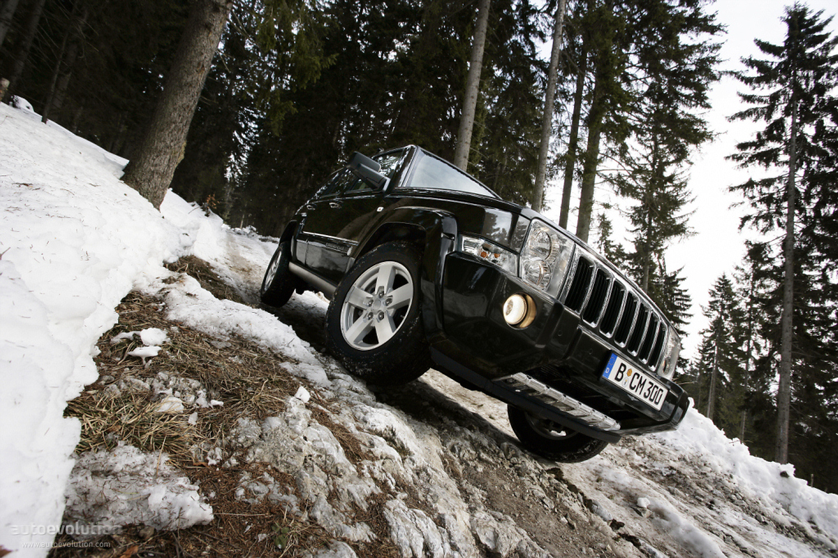 Jeep Commander photo 4