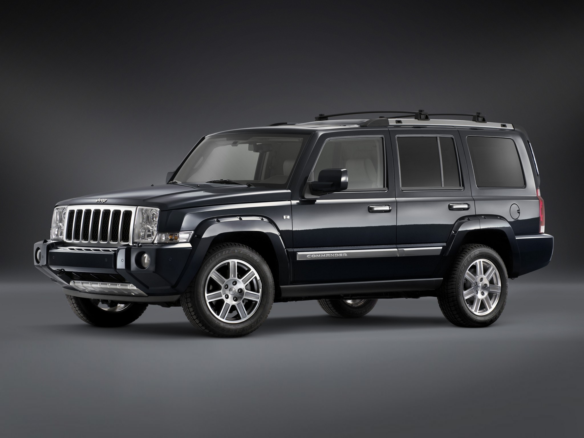 Jeep Commander photo 9