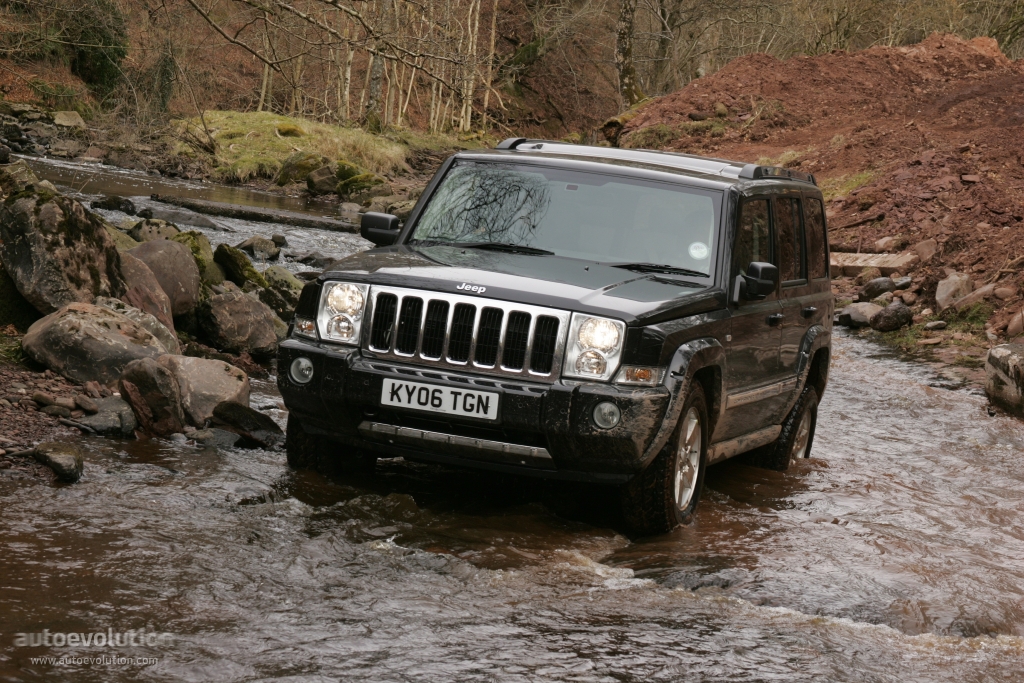 Jeep Commander photo 3