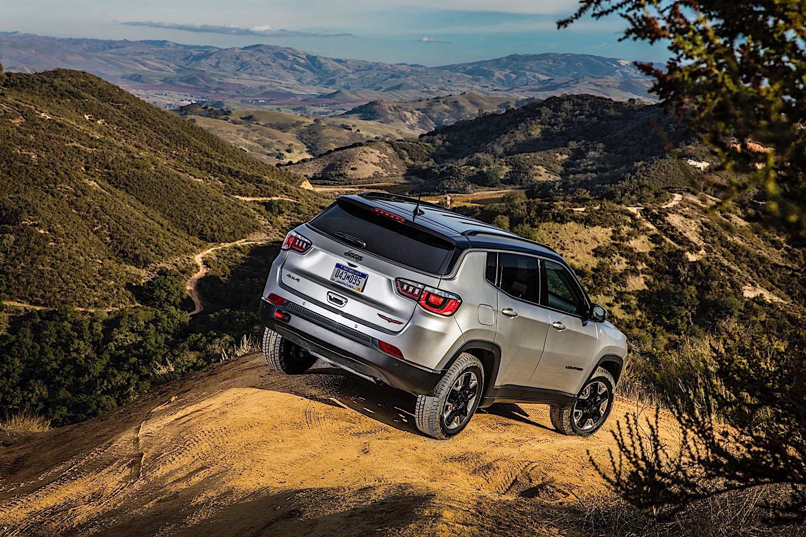 Jeep Compass photo 10