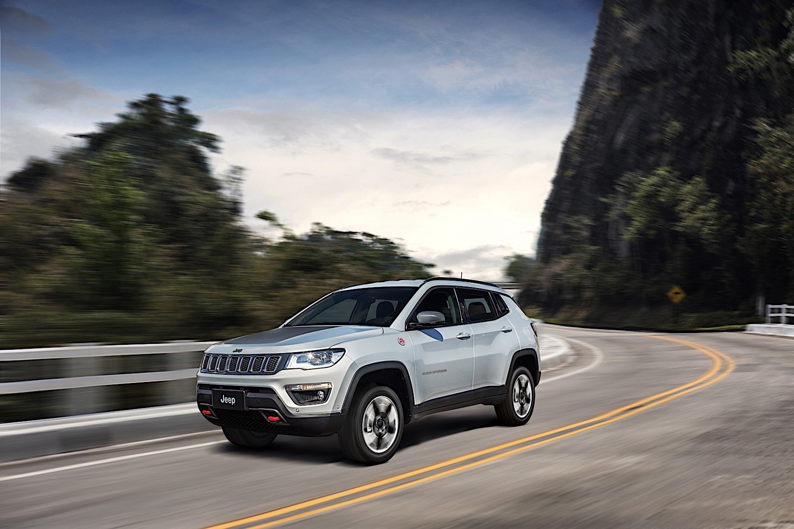 Jeep Compass photo 24