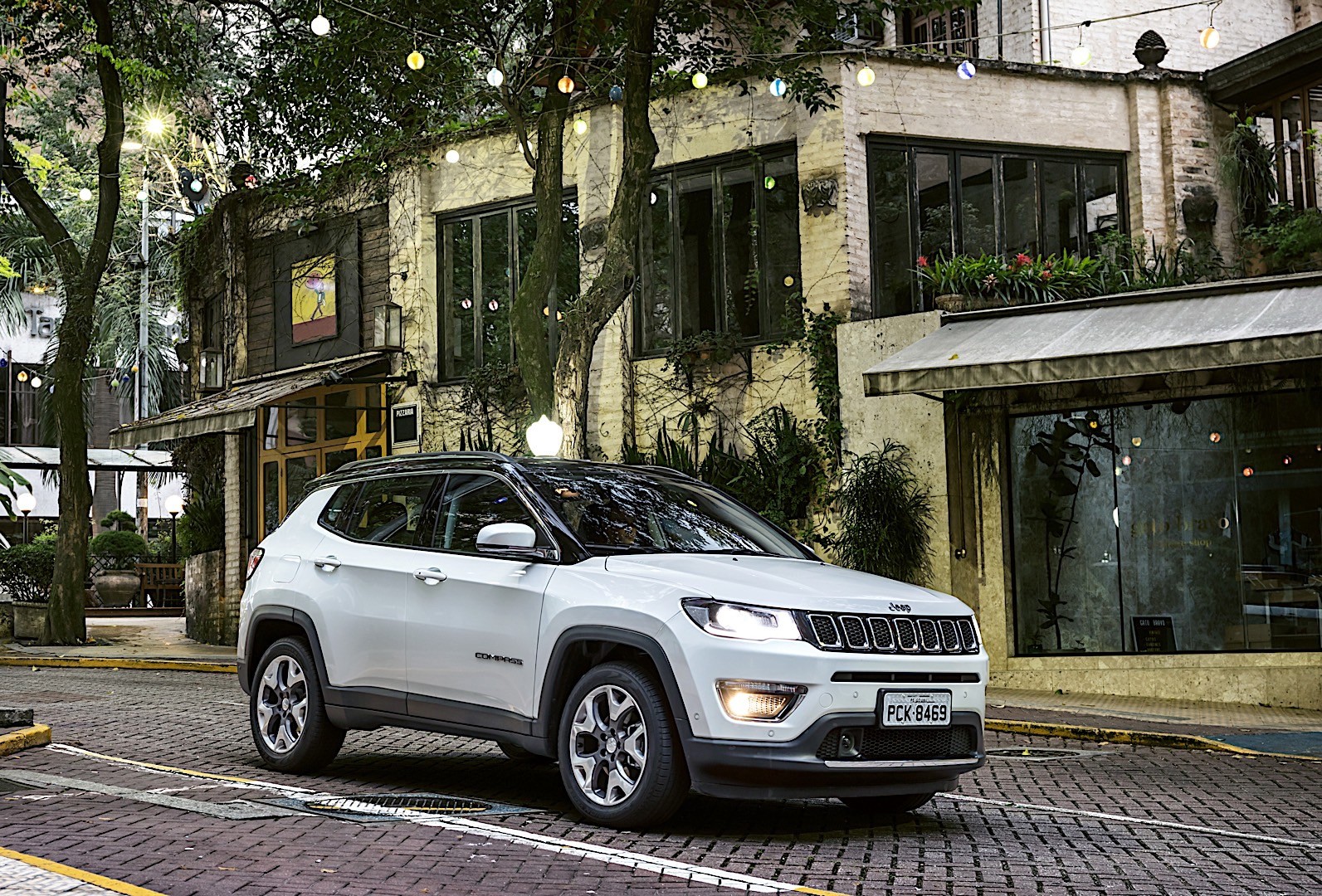 Jeep Compass photo 37