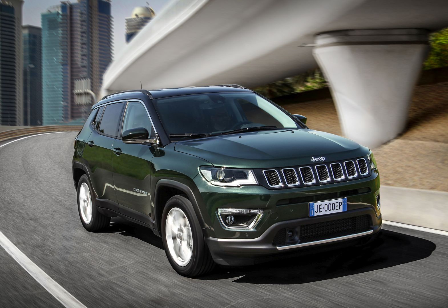 Jeep Compass photo 3