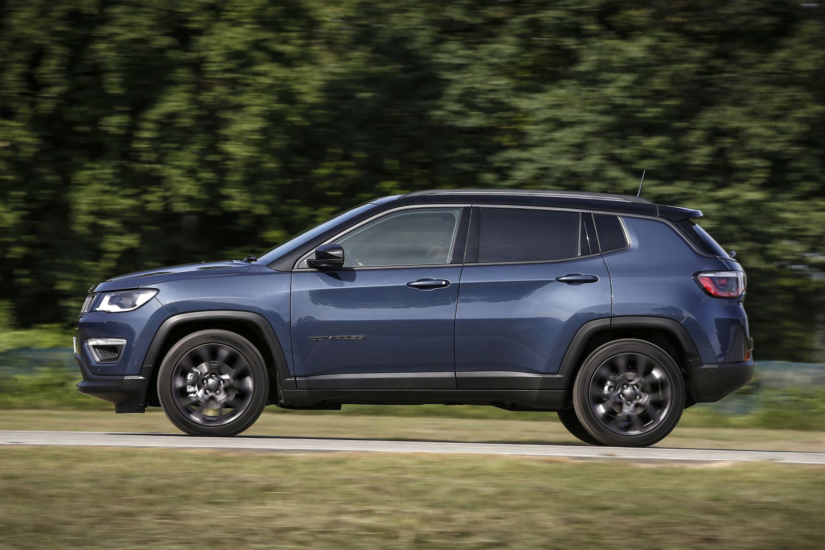 Jeep Compass photo 9