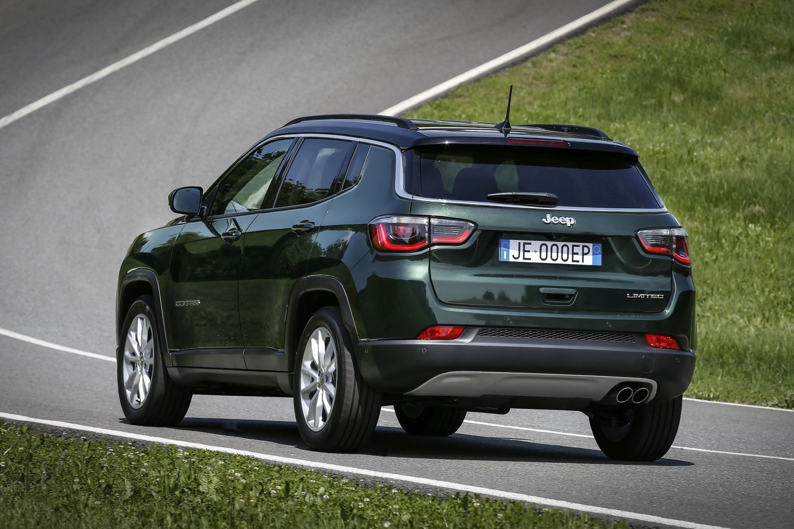 Jeep Compass photo 12