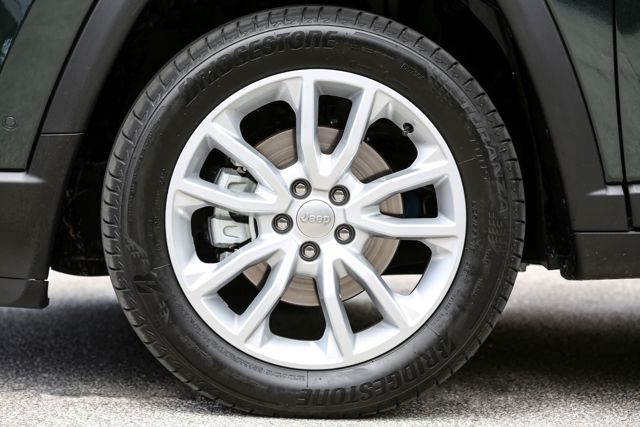 Jeep Compass photo 18