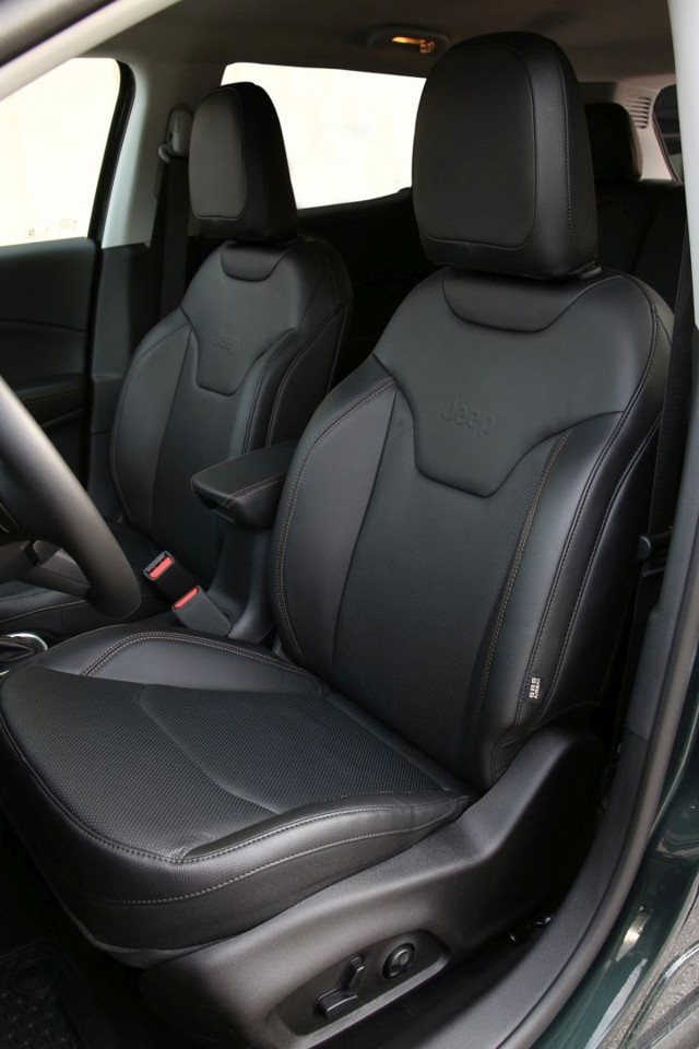 Jeep Compass photo 23