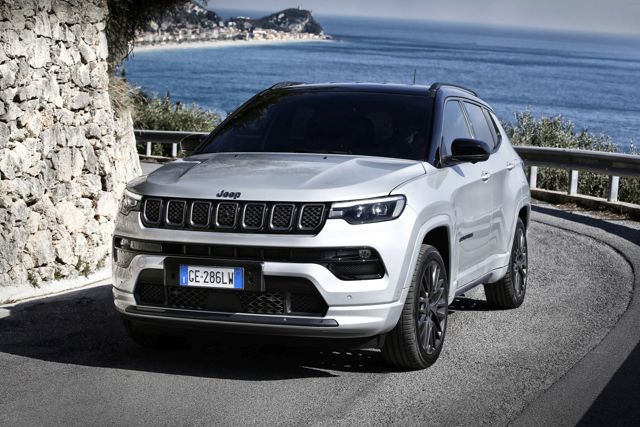 Jeep Compass photo 8