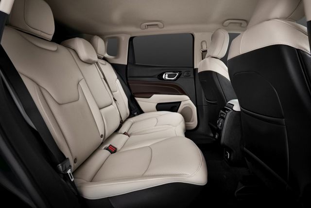 Jeep Compass photo 45
