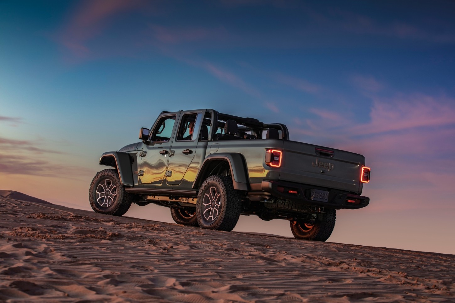 Jeep Gladiator photo 38