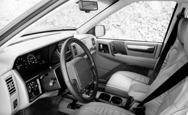 Jeep Grand Cherokee foto 31
