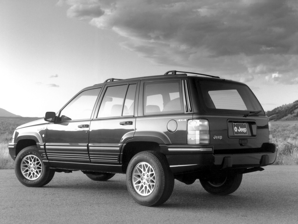 Jeep Grand Cherokee photo 16