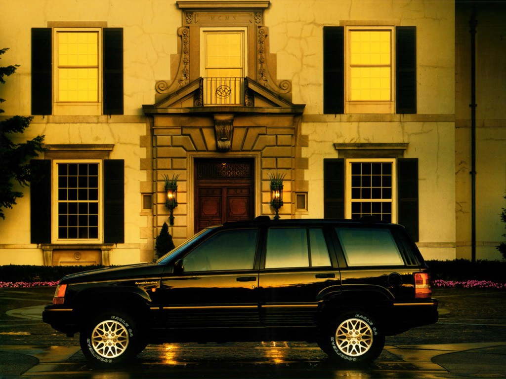 Jeep Grand Cherokee photo 18