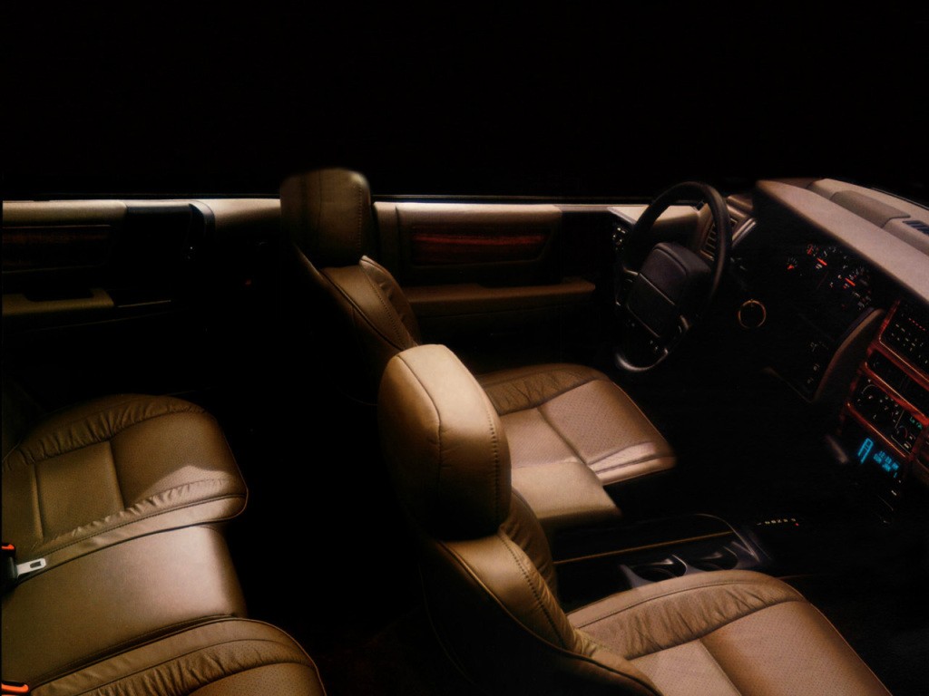 Jeep Grand Cherokee photo 27