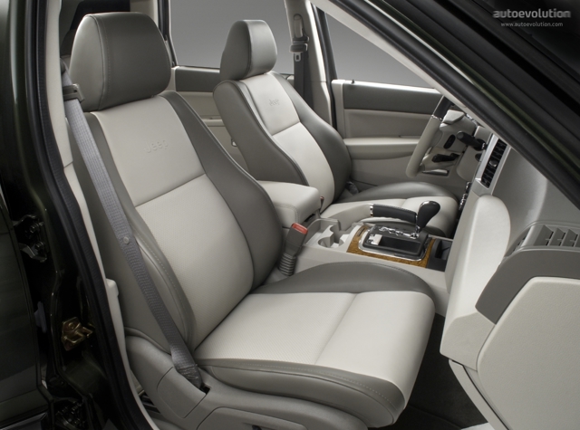 Jeep Grand Cherokee photo 8