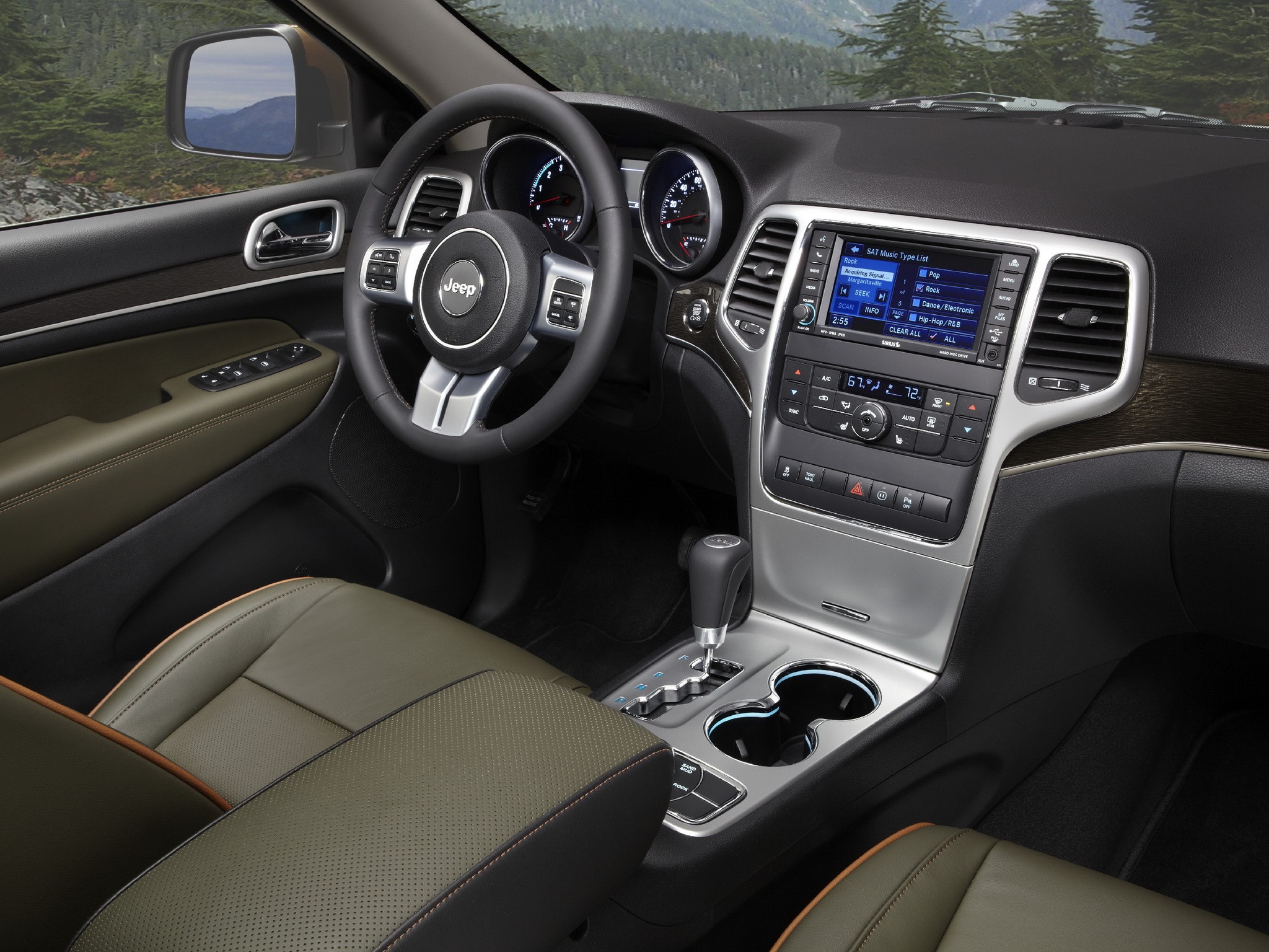 Jeep Grand Cherokee photo 10