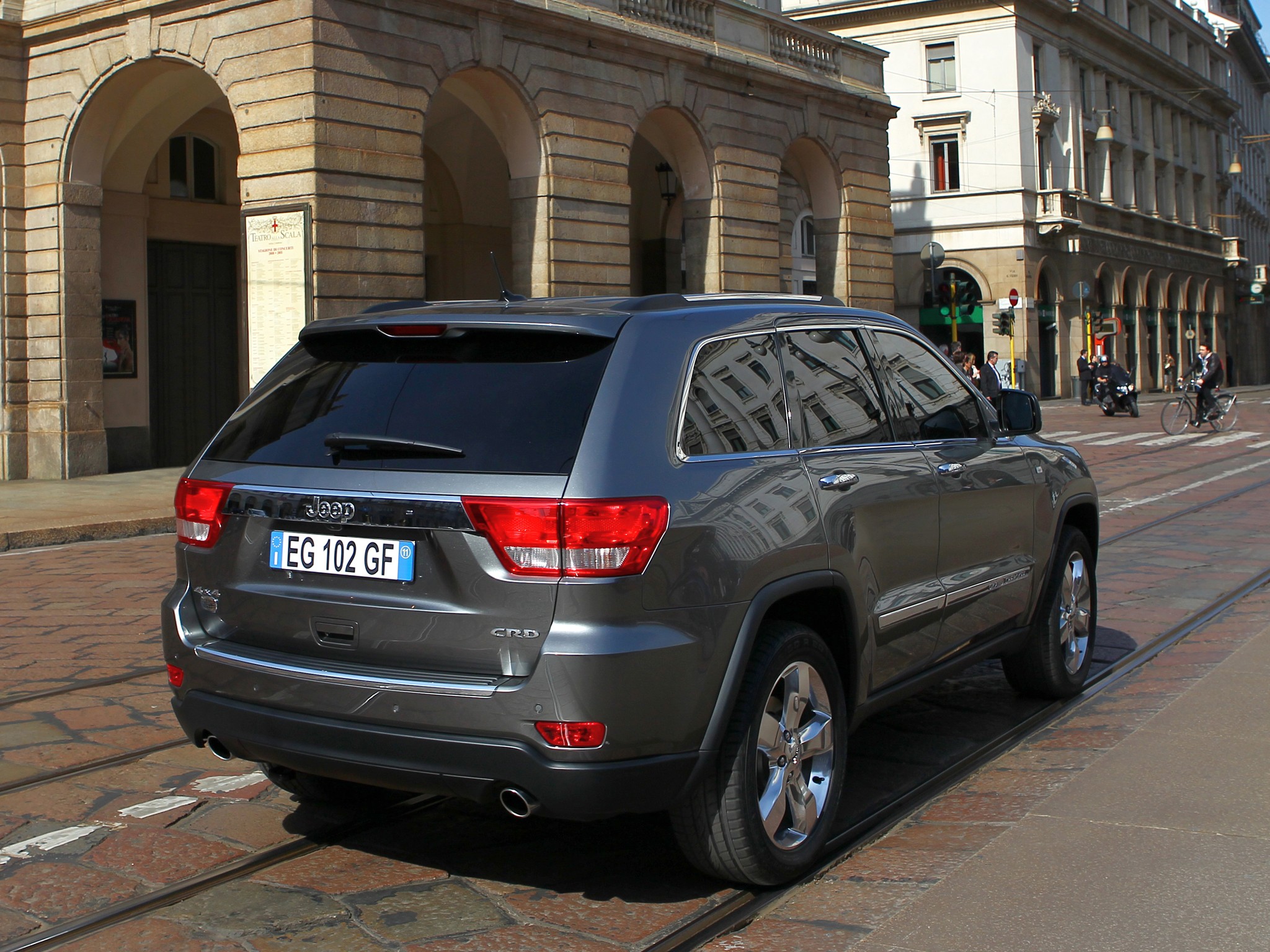 Jeep Grand Cherokee photo 32