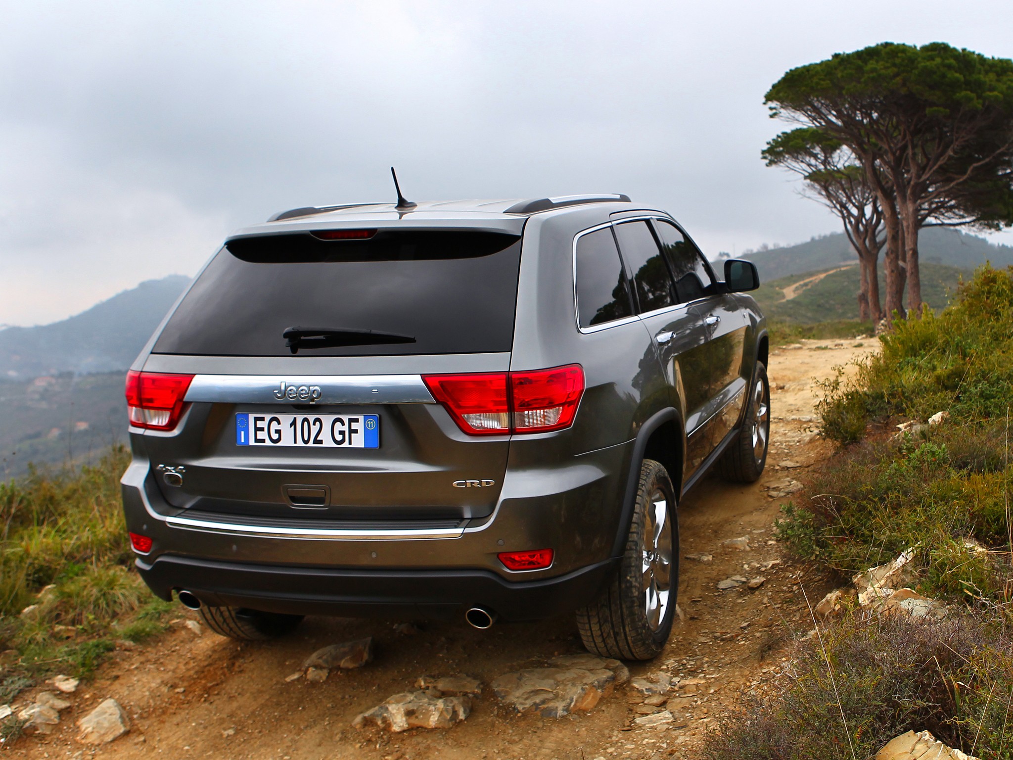 Jeep Grand Cherokee photo 33