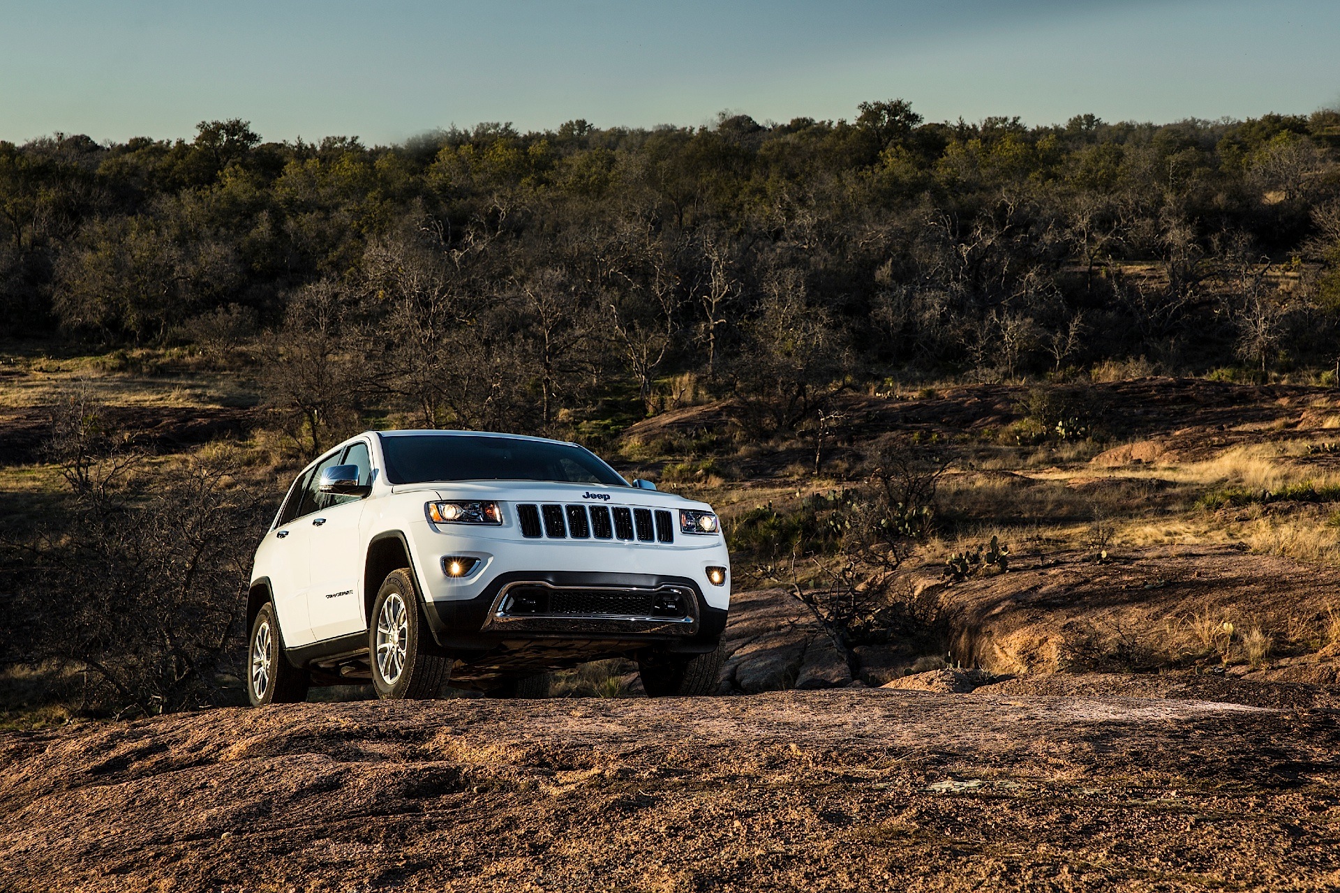 Jeep Grand Cherokee photo 100