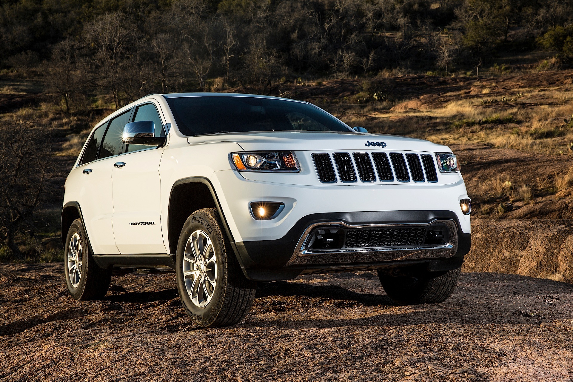 Jeep Grand Cherokee photo 102
