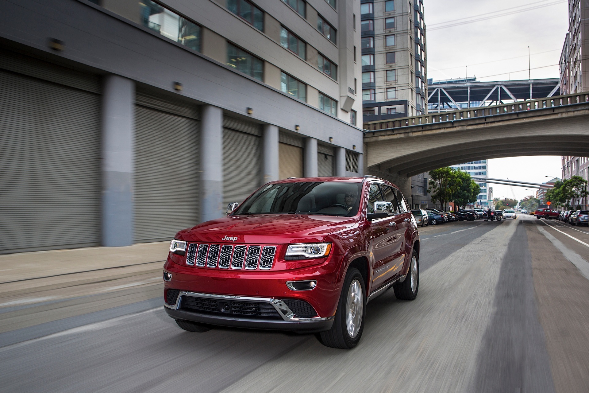 Jeep Grand Cherokee photo 13