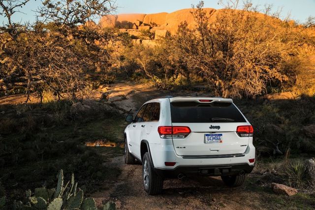 Jeep Grand Cherokee photo 105