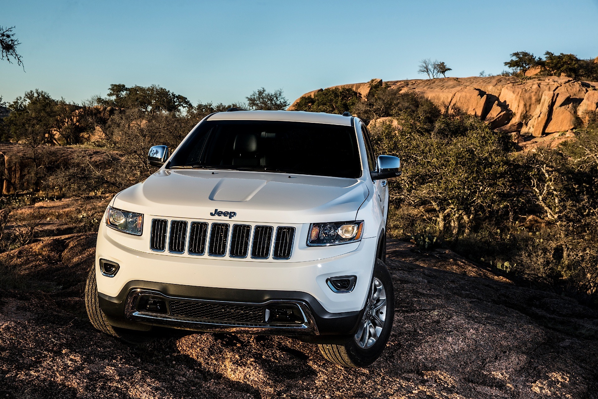 Jeep Grand Cherokee photo 106