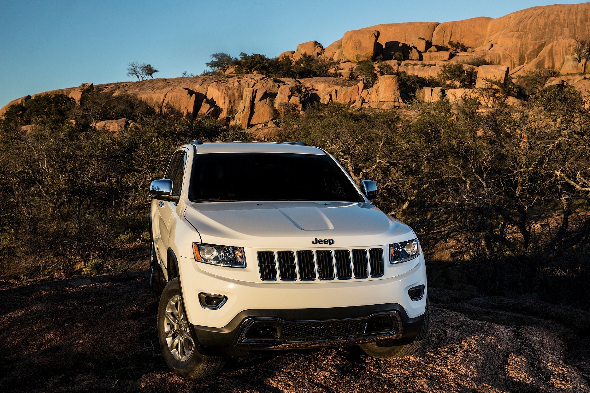 Jeep Grand Cherokee photo 107