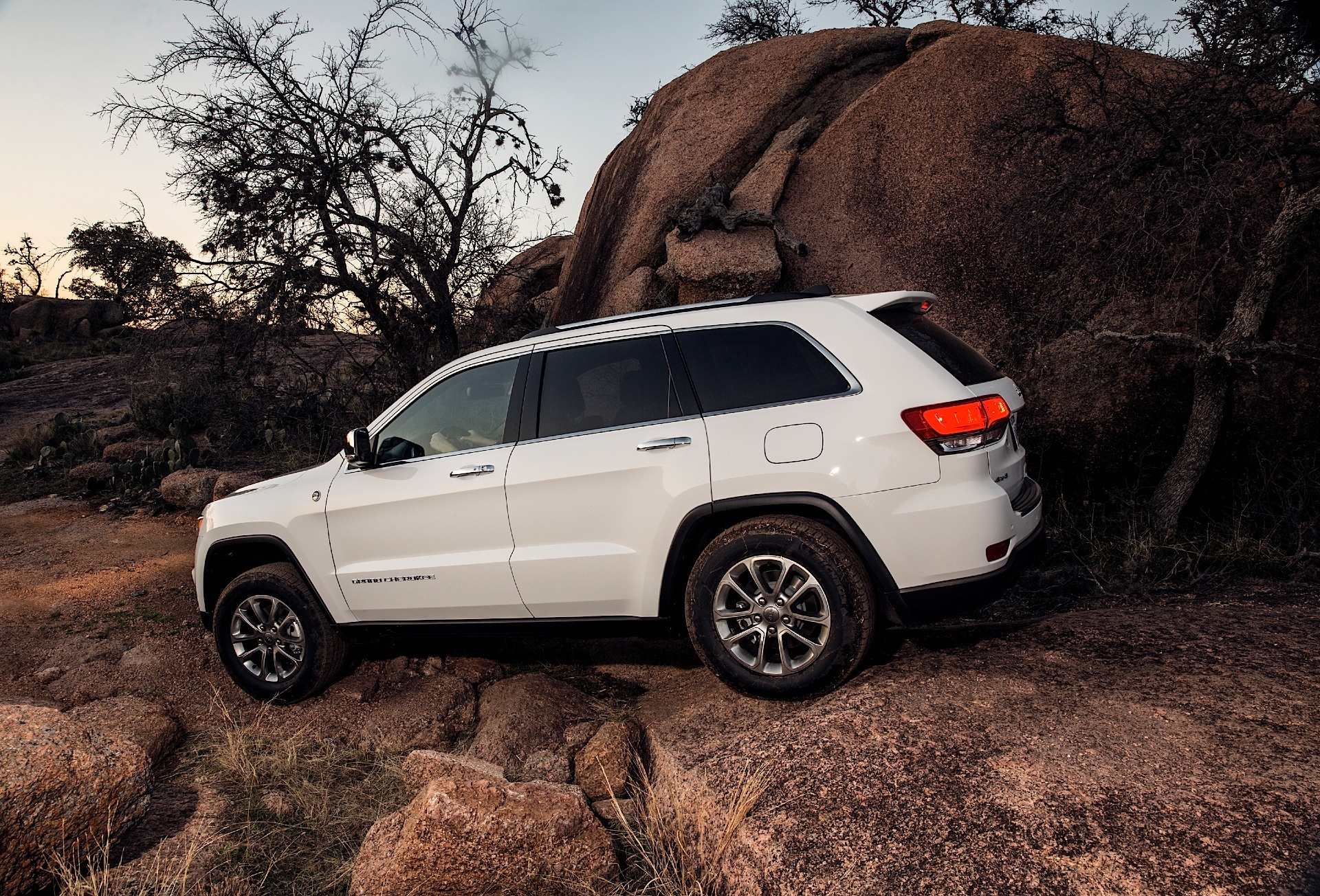 Jeep Grand Cherokee photo 109