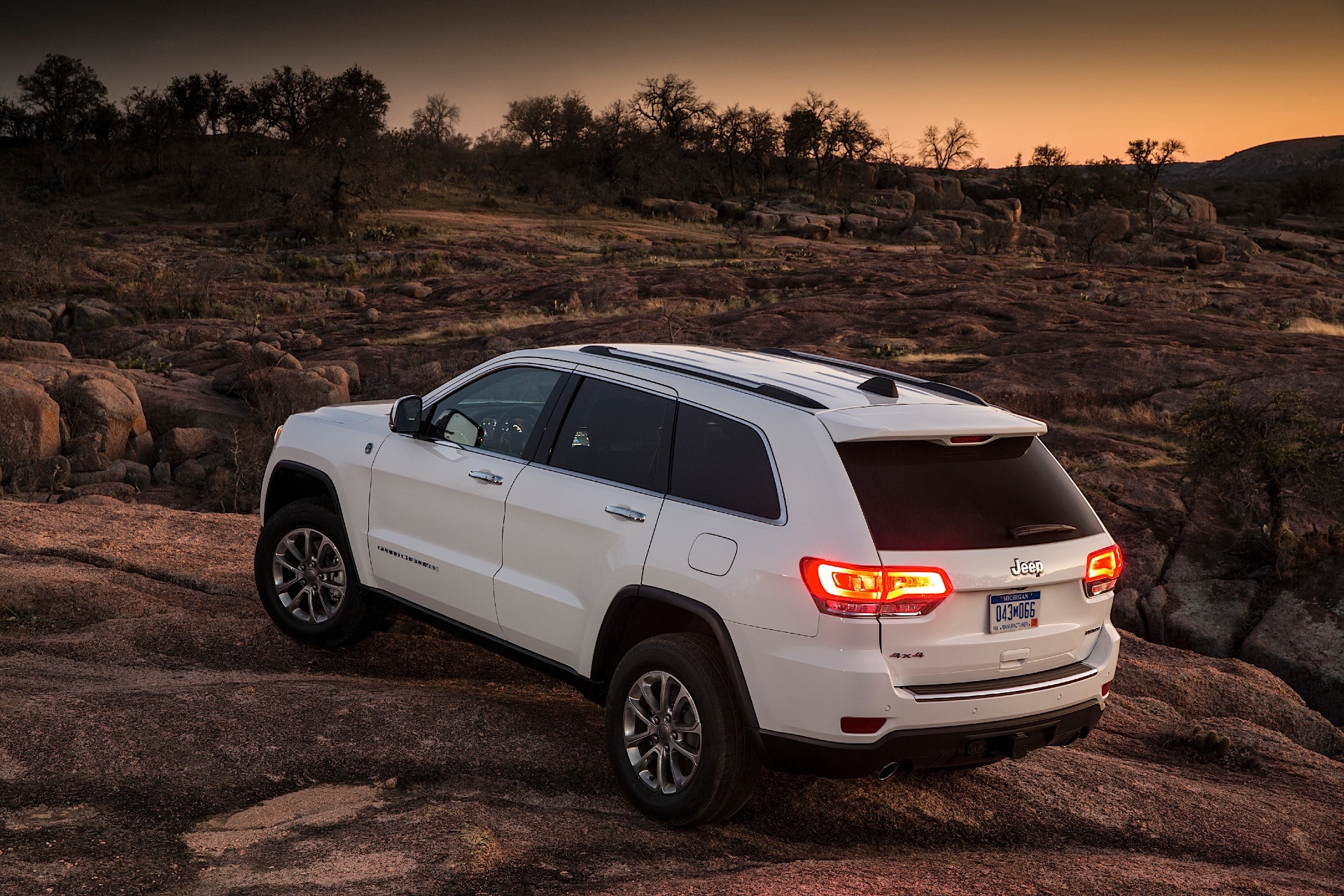Jeep Grand Cherokee photo 114