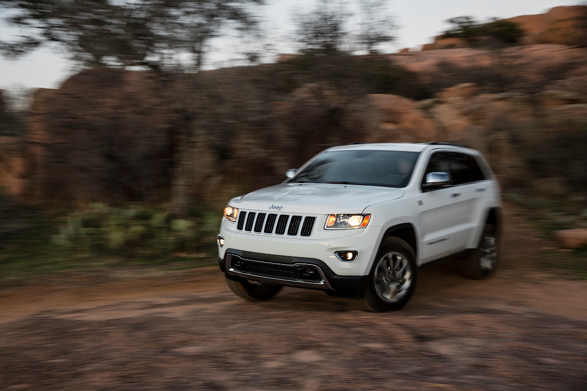 Jeep Grand Cherokee photo 118