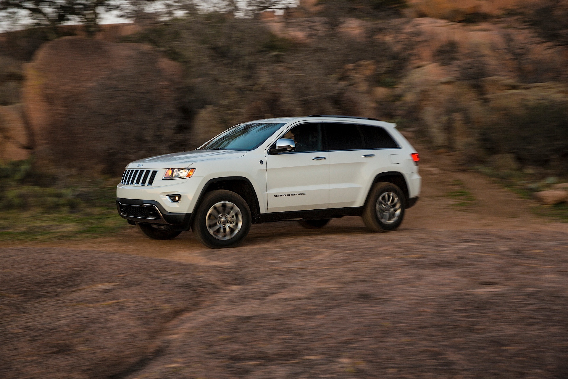 Jeep Grand Cherokee photo 119