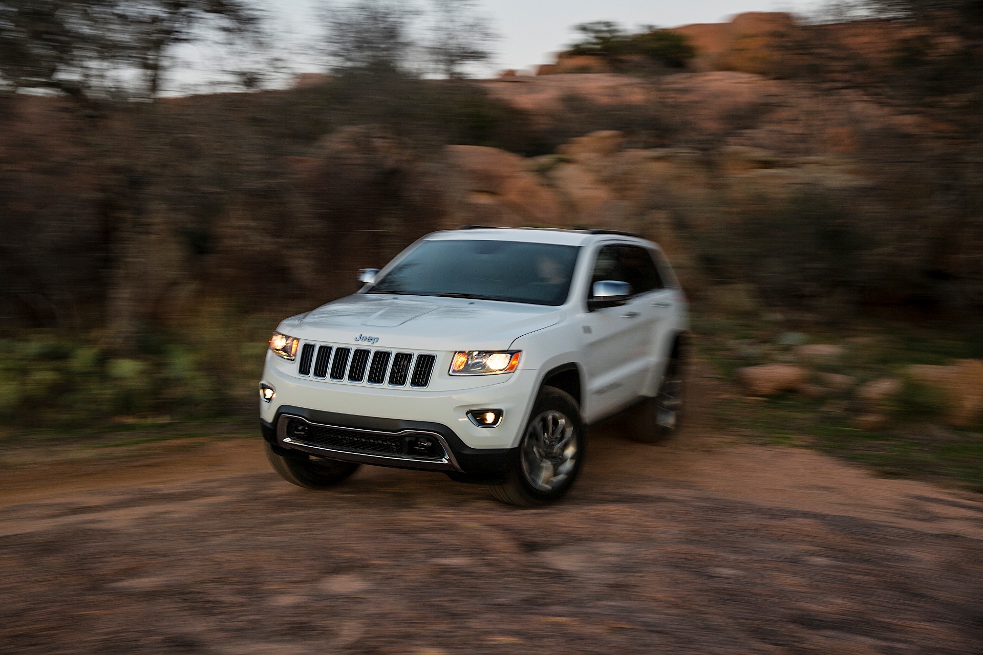 Jeep Grand Cherokee photo 121