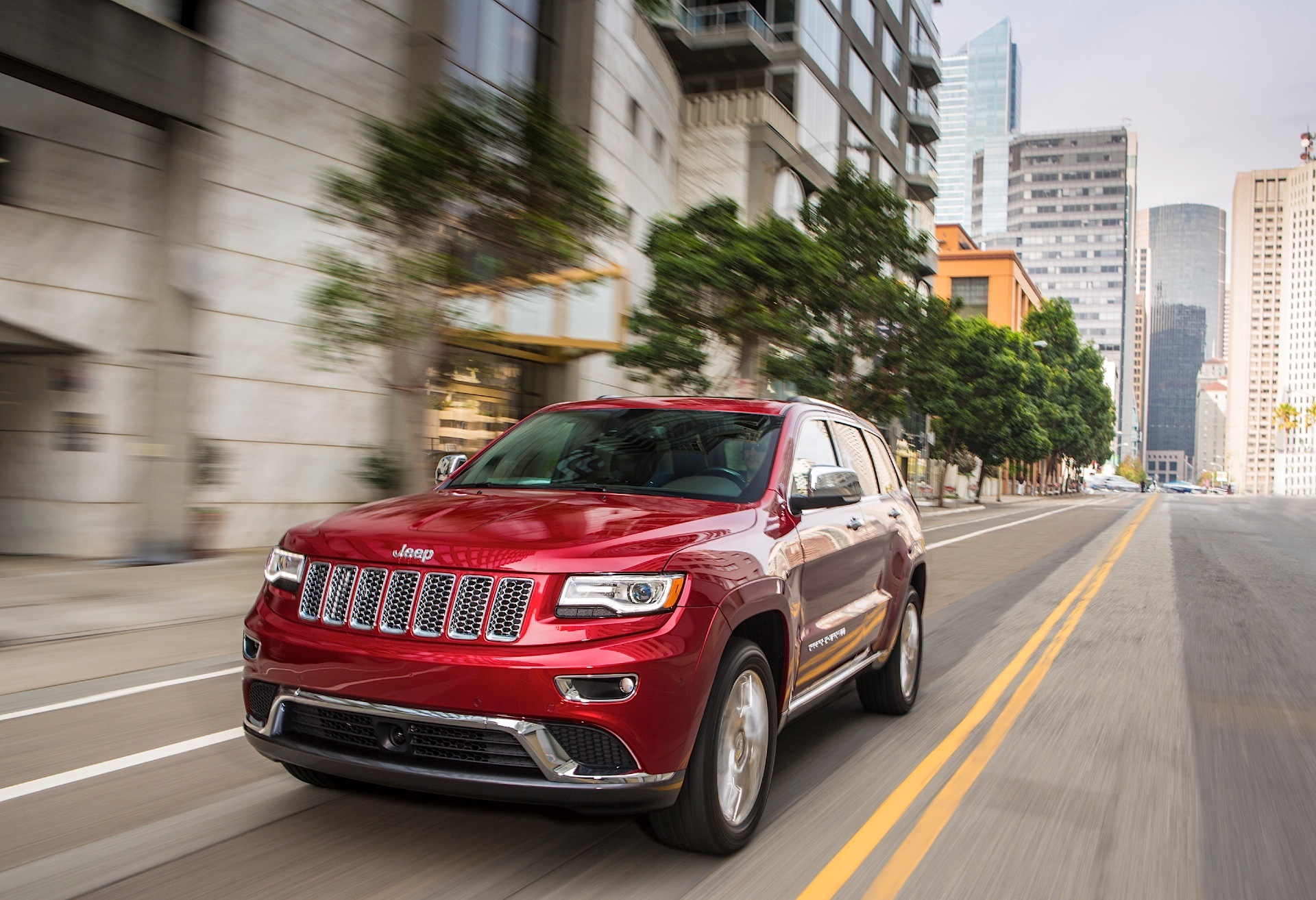Jeep Grand Cherokee photo 16
