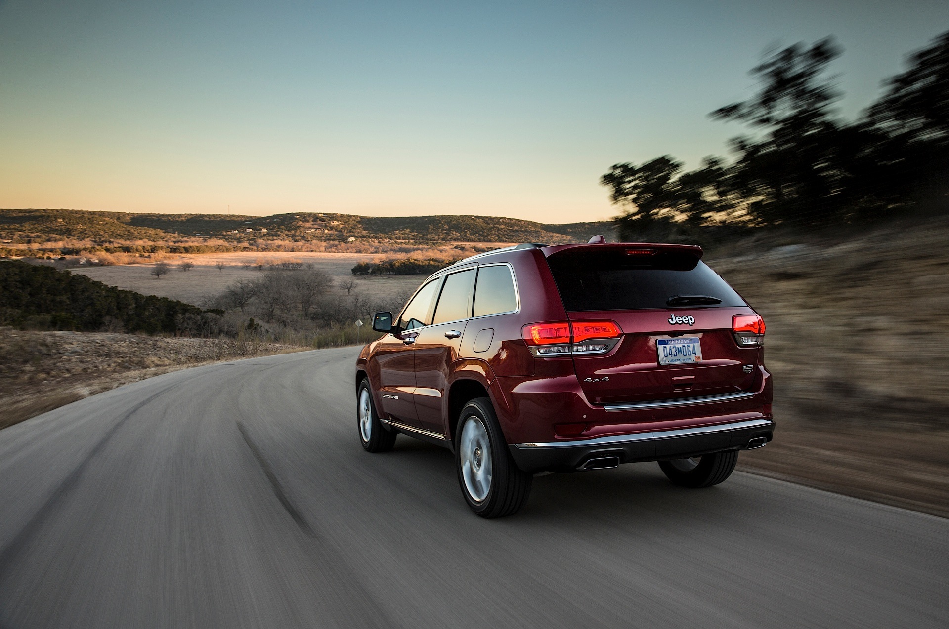 Jeep Grand Cherokee photo 139