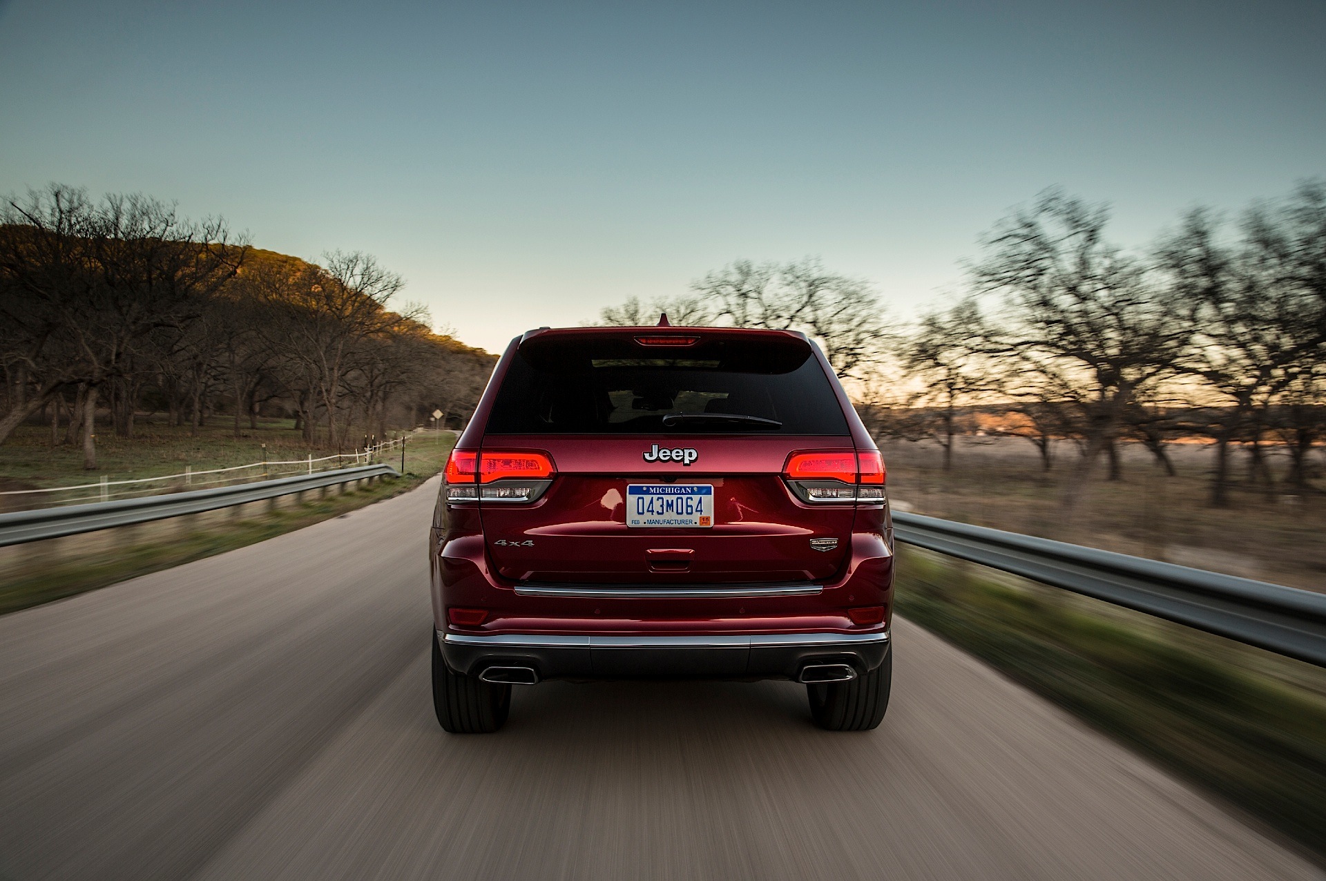 Jeep Grand Cherokee photo 141