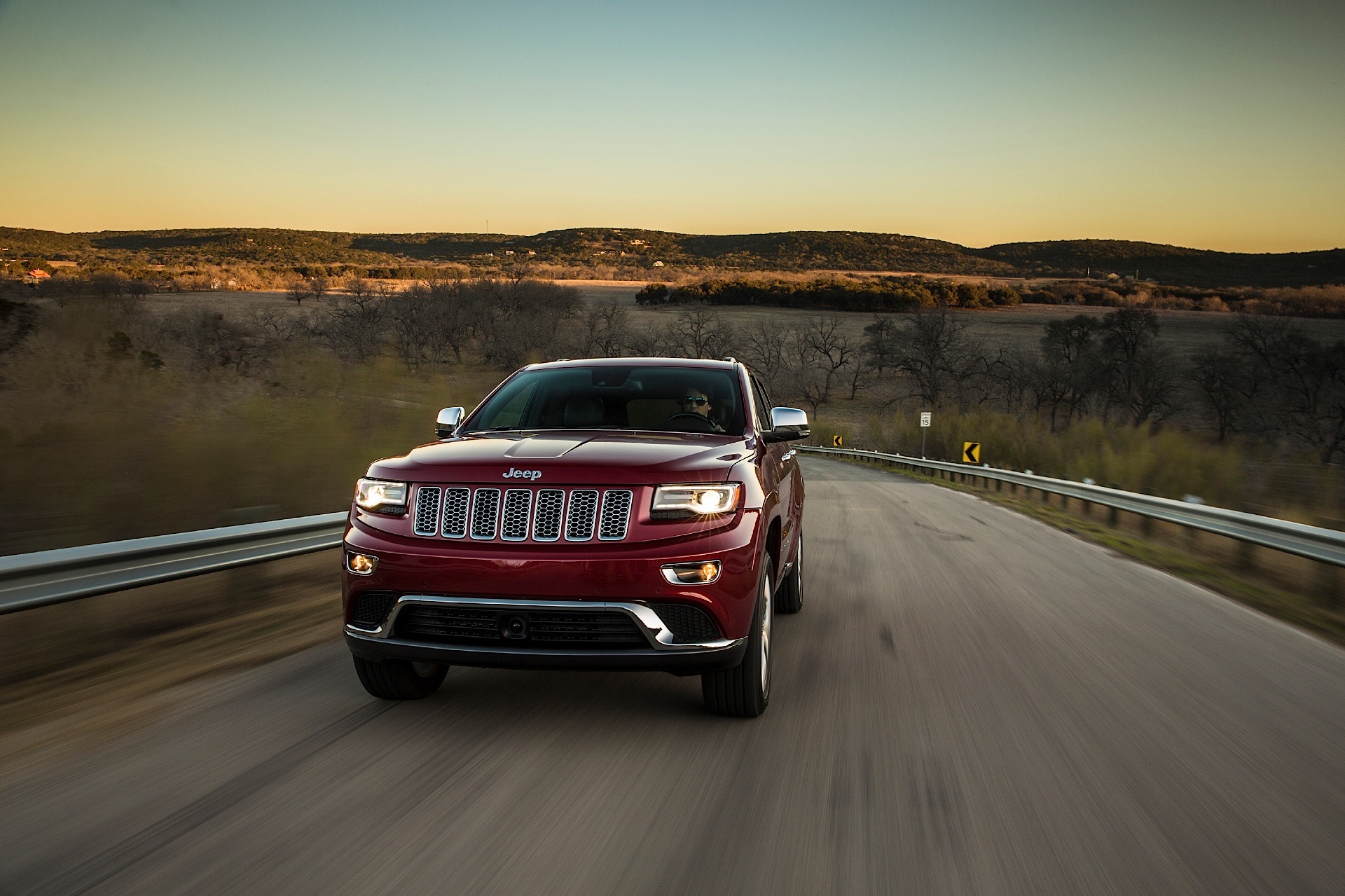 Jeep Grand Cherokee photo 142