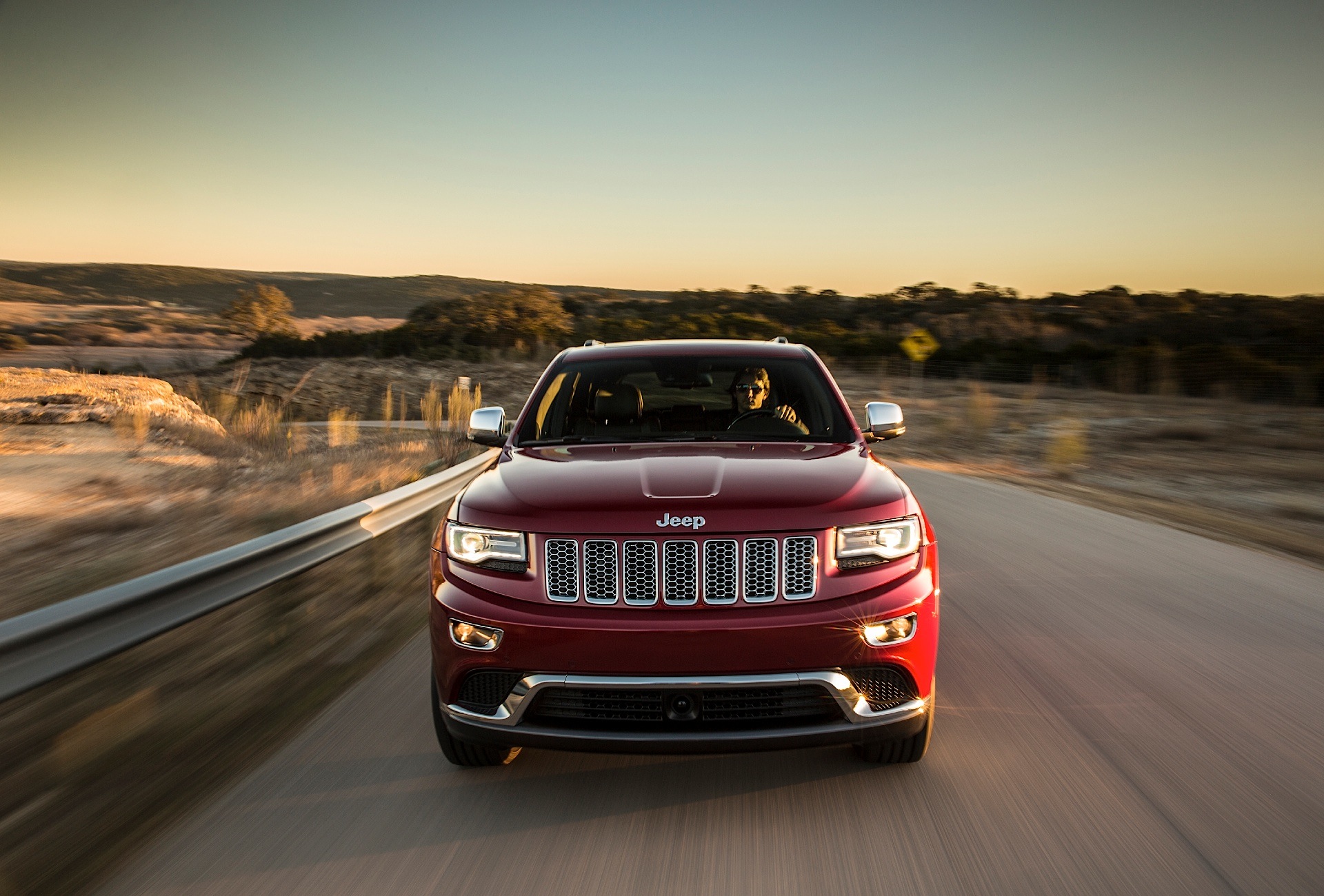 Jeep Grand Cherokee photo 150