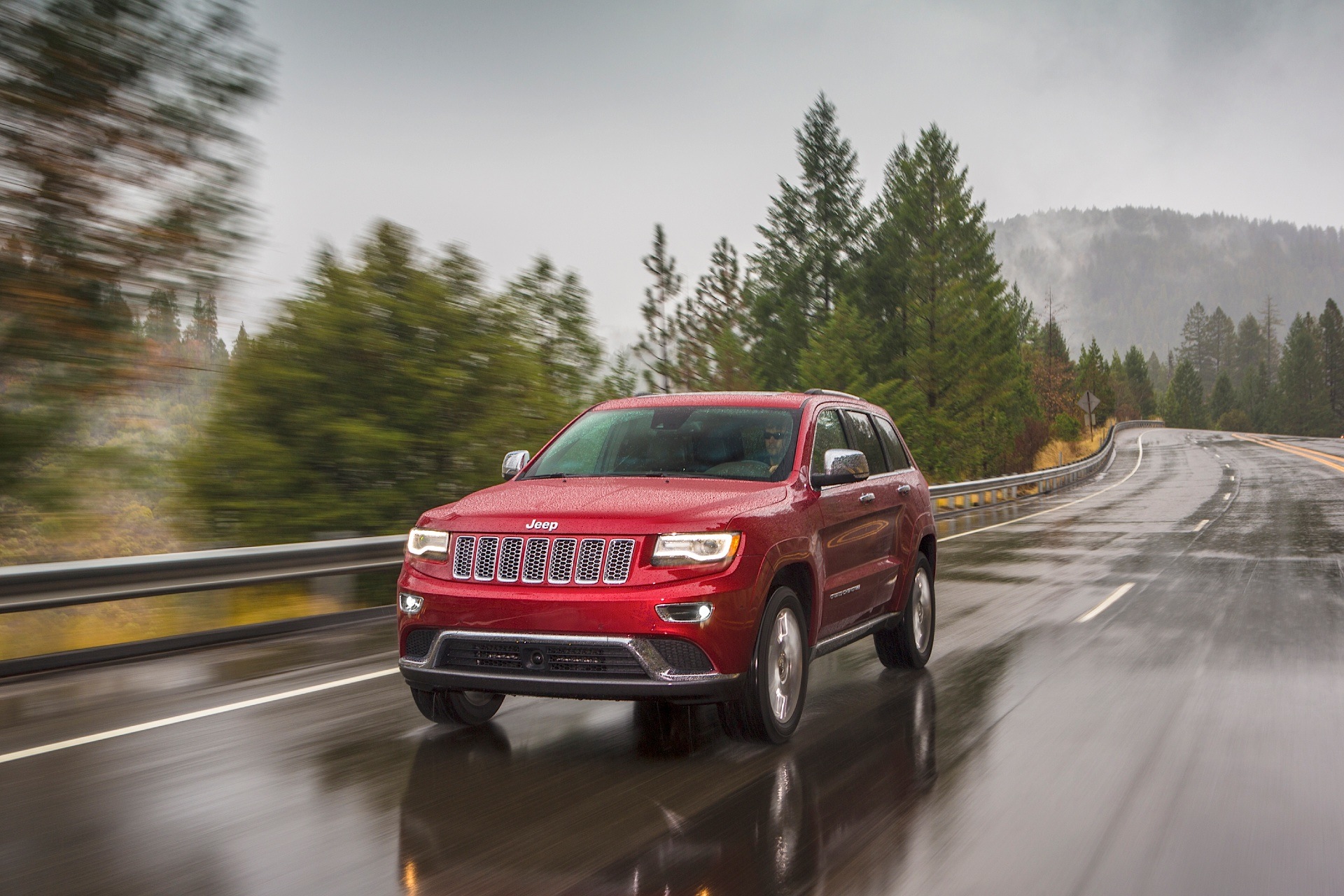 Jeep Grand Cherokee photo 23