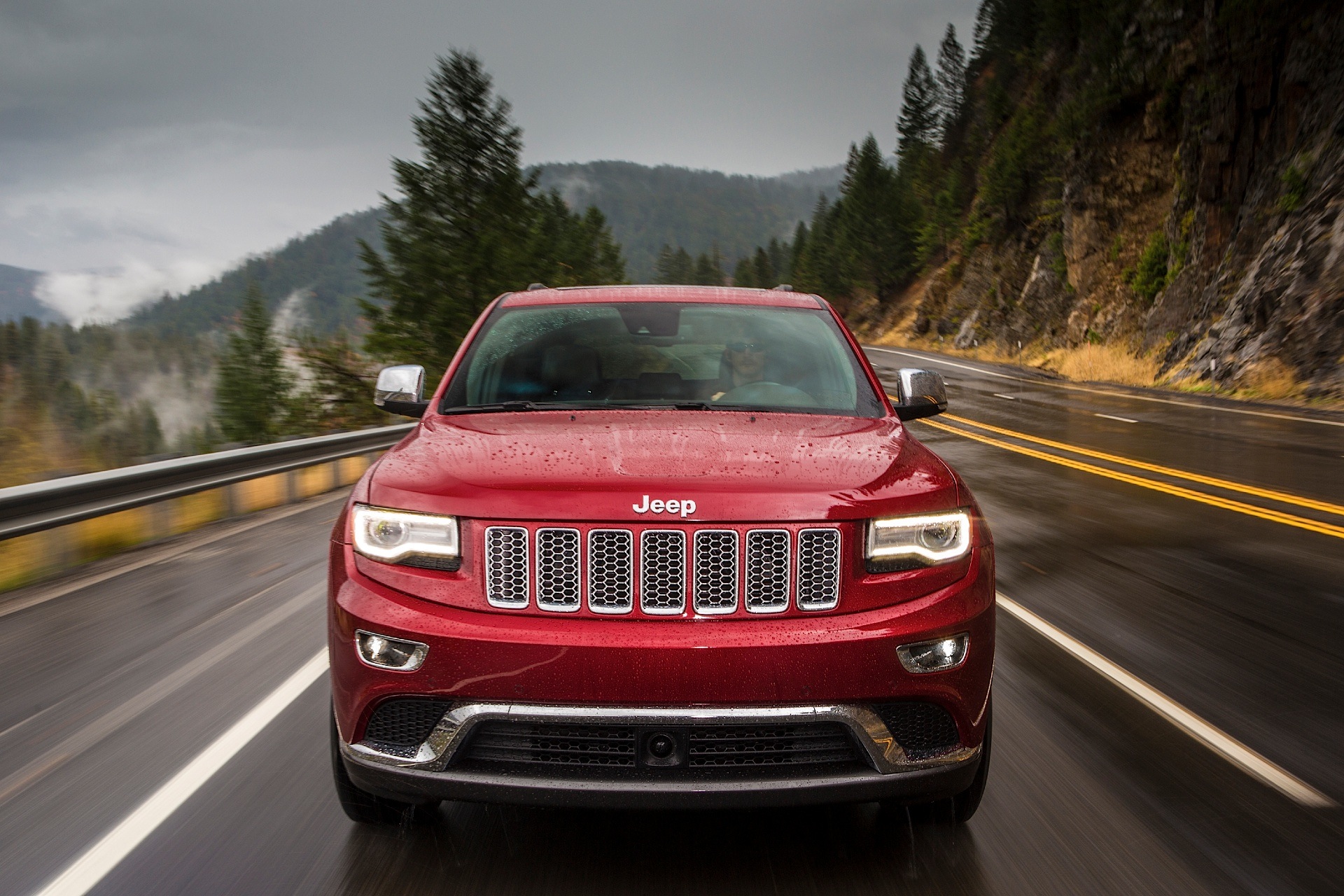 Jeep Grand Cherokee photo 24