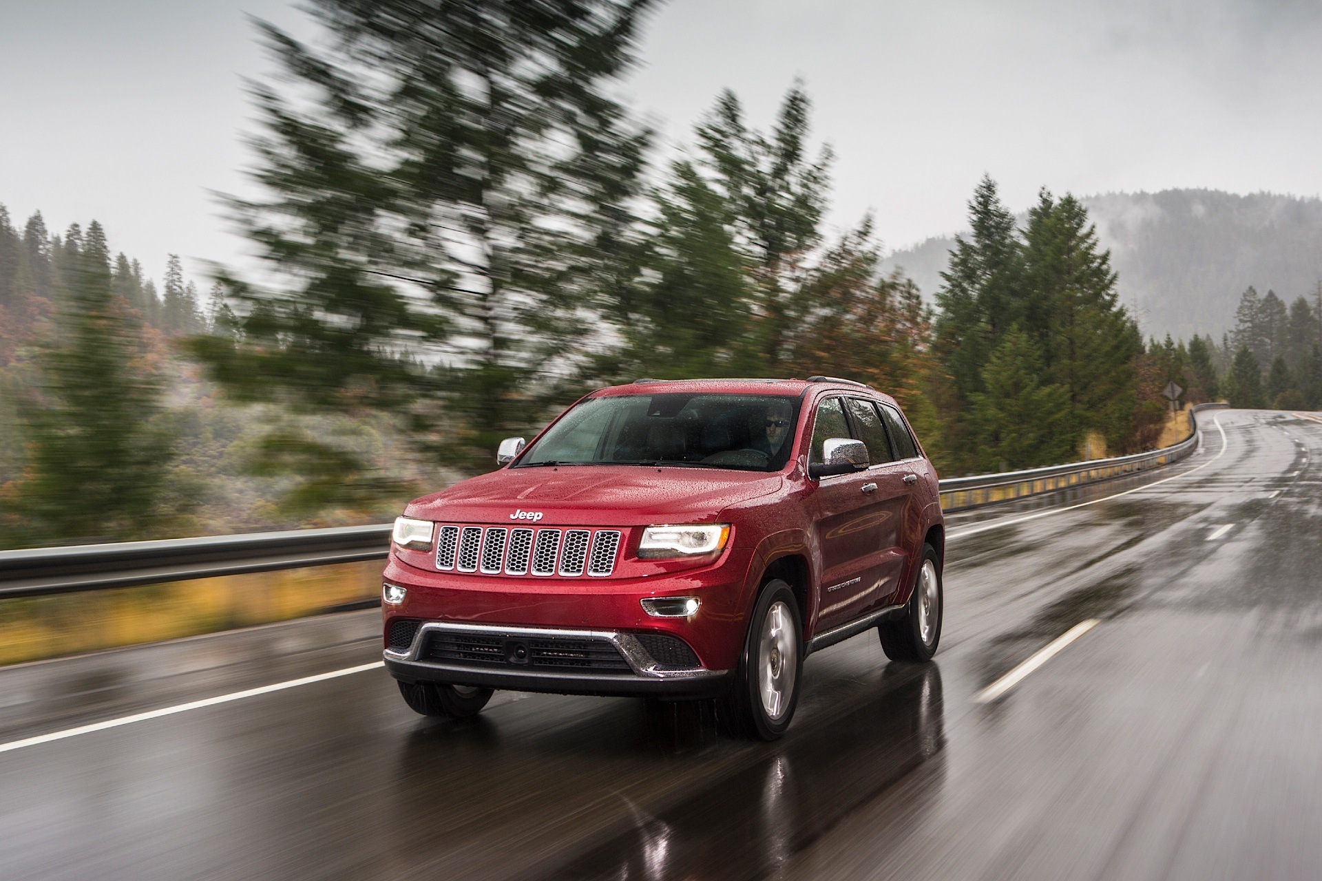 Jeep Grand Cherokee photo 25