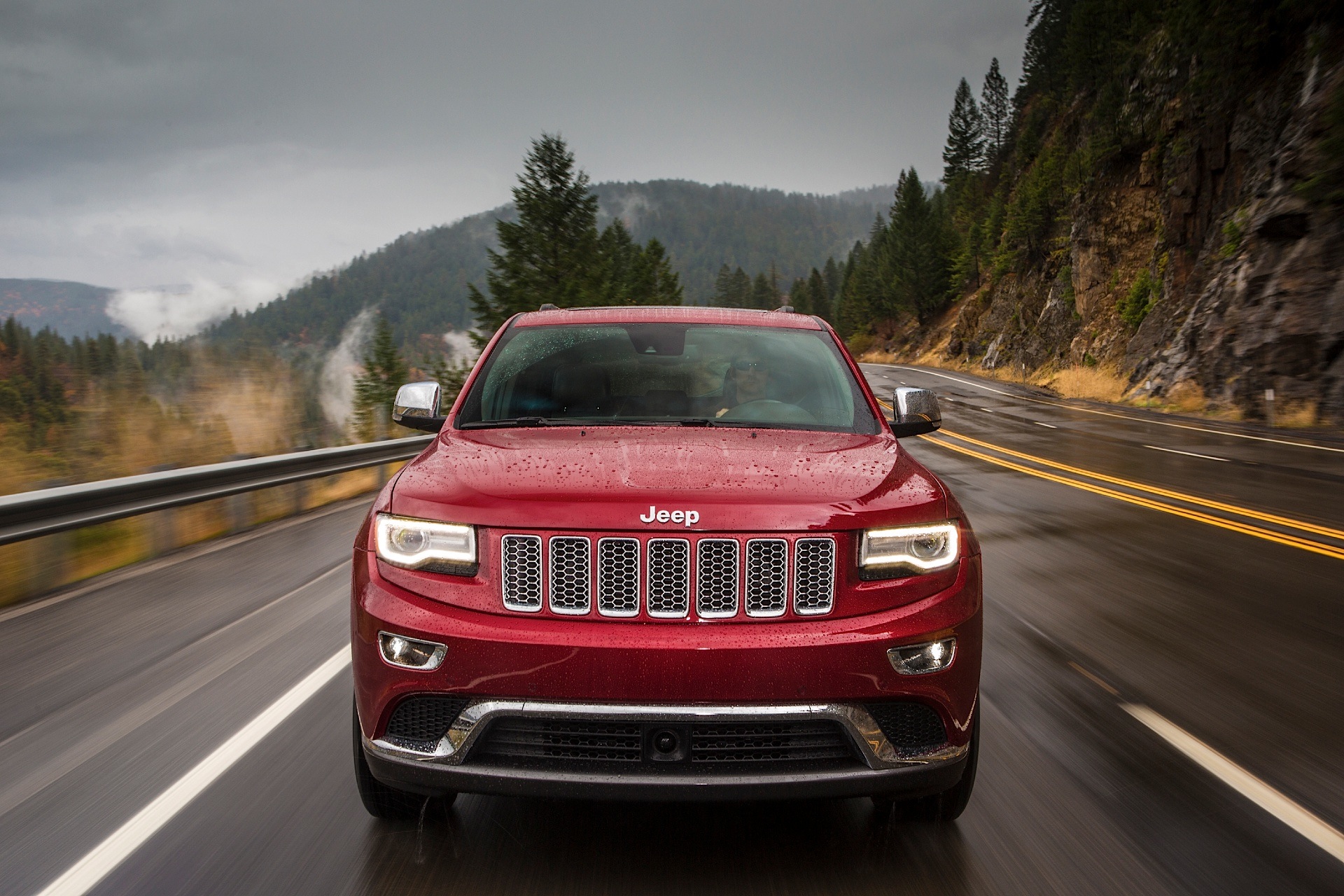 Jeep Grand Cherokee photo 26