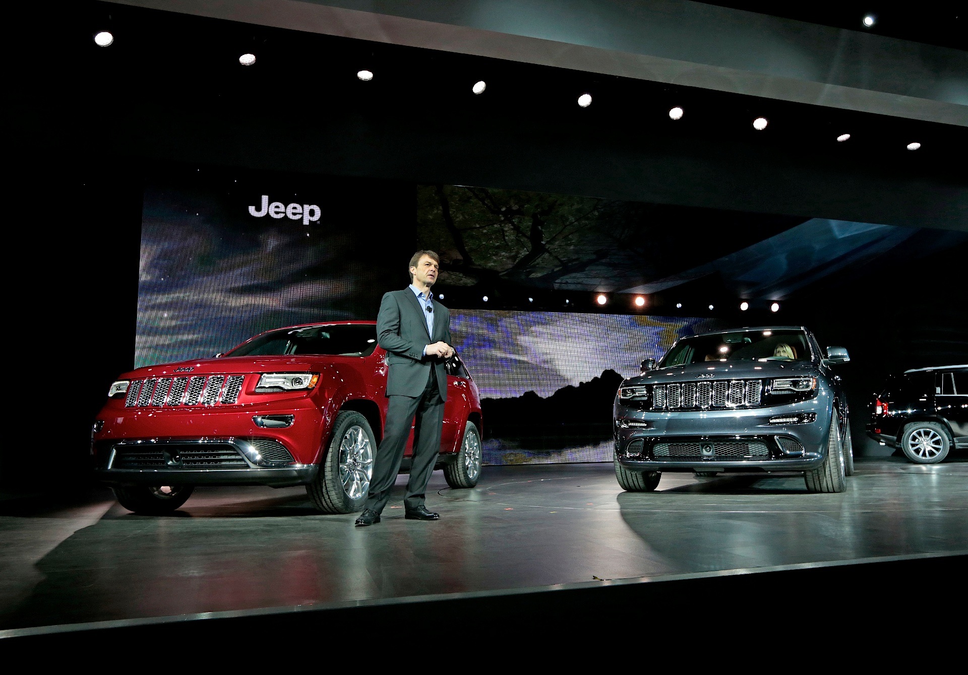 Jeep Grand Cherokee photo 4