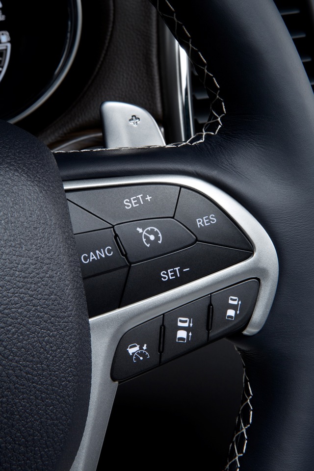 Jeep Grand Cherokee photo 179