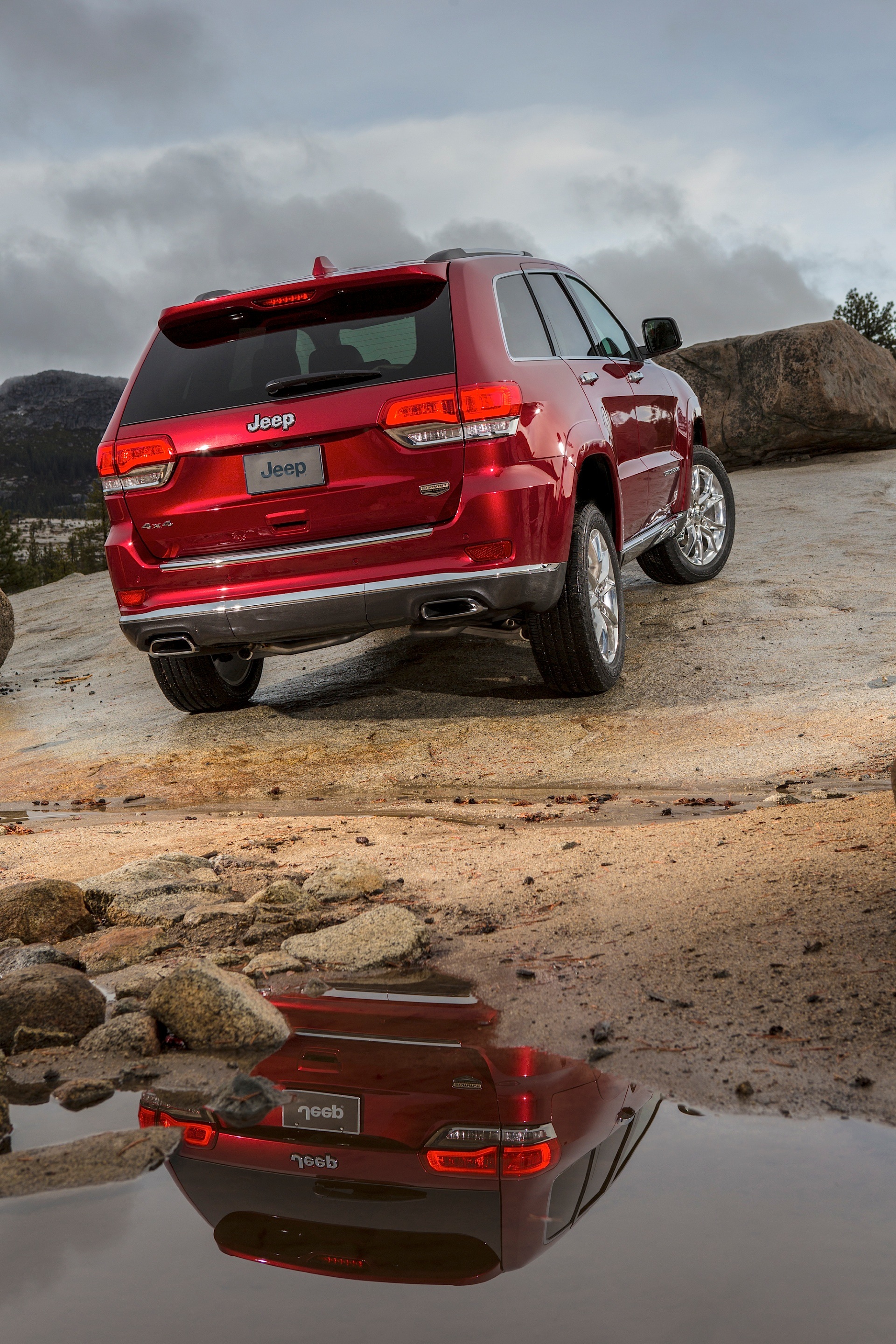 Jeep Grand Cherokee photo 36
